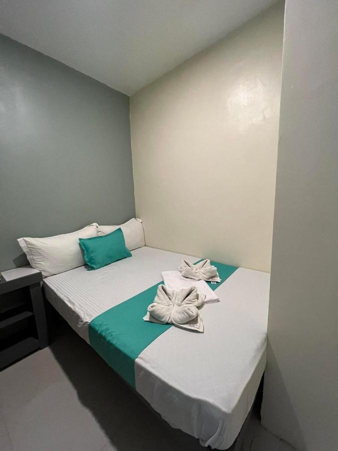 Laule'A Hostel El Nido Bagian luar foto